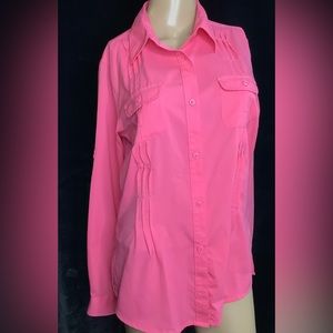 Ladies Columbia Lightweight Shirt, Size Medium